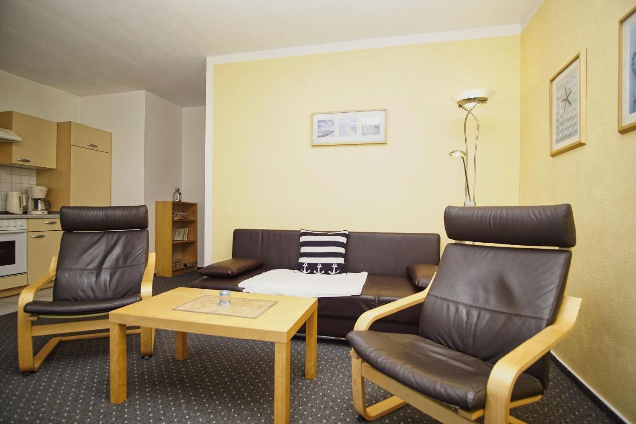 Nah Am Meer, Ruhige Lage, Gratis Nutzung Vom Ahoi Erlebnisbad Und Sauna In Sellin - Haus Inselblick Fewo 01 ゲーレン エクステリア 写真