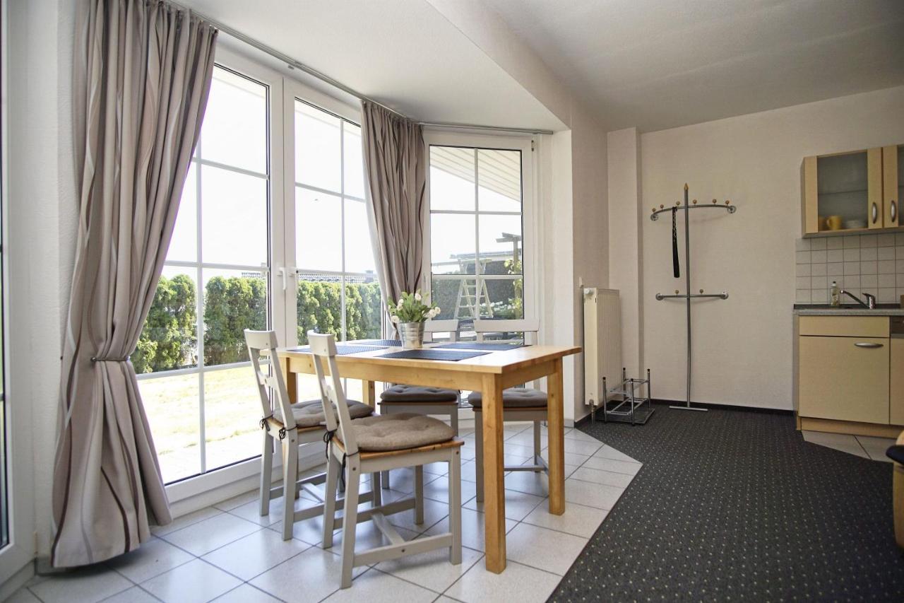 Nah Am Meer, Ruhige Lage, Gratis Nutzung Vom Ahoi Erlebnisbad Und Sauna In Sellin - Haus Inselblick Fewo 01 ゲーレン エクステリア 写真