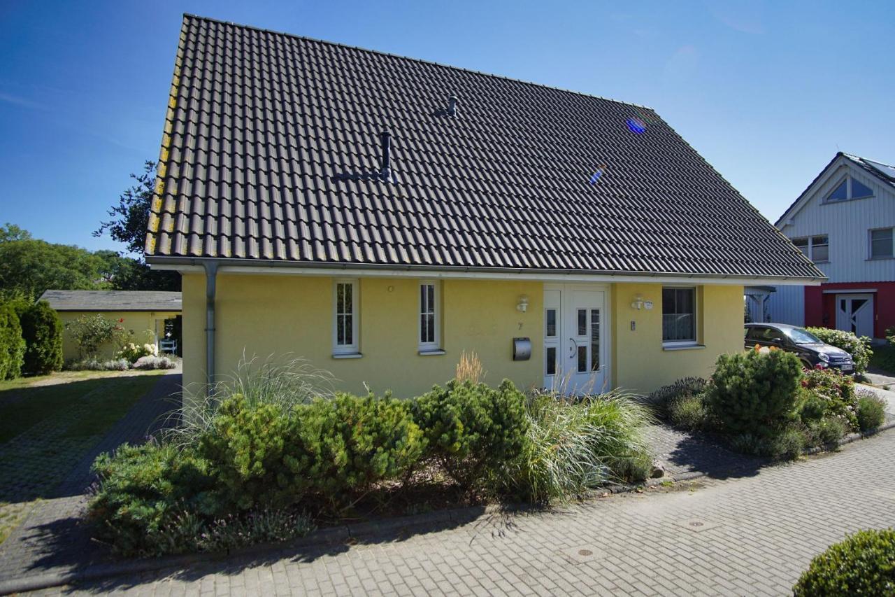Nah Am Meer, Ruhige Lage, Gratis Nutzung Vom Ahoi Erlebnisbad Und Sauna In Sellin - Haus Inselblick Fewo 01 ゲーレン エクステリア 写真