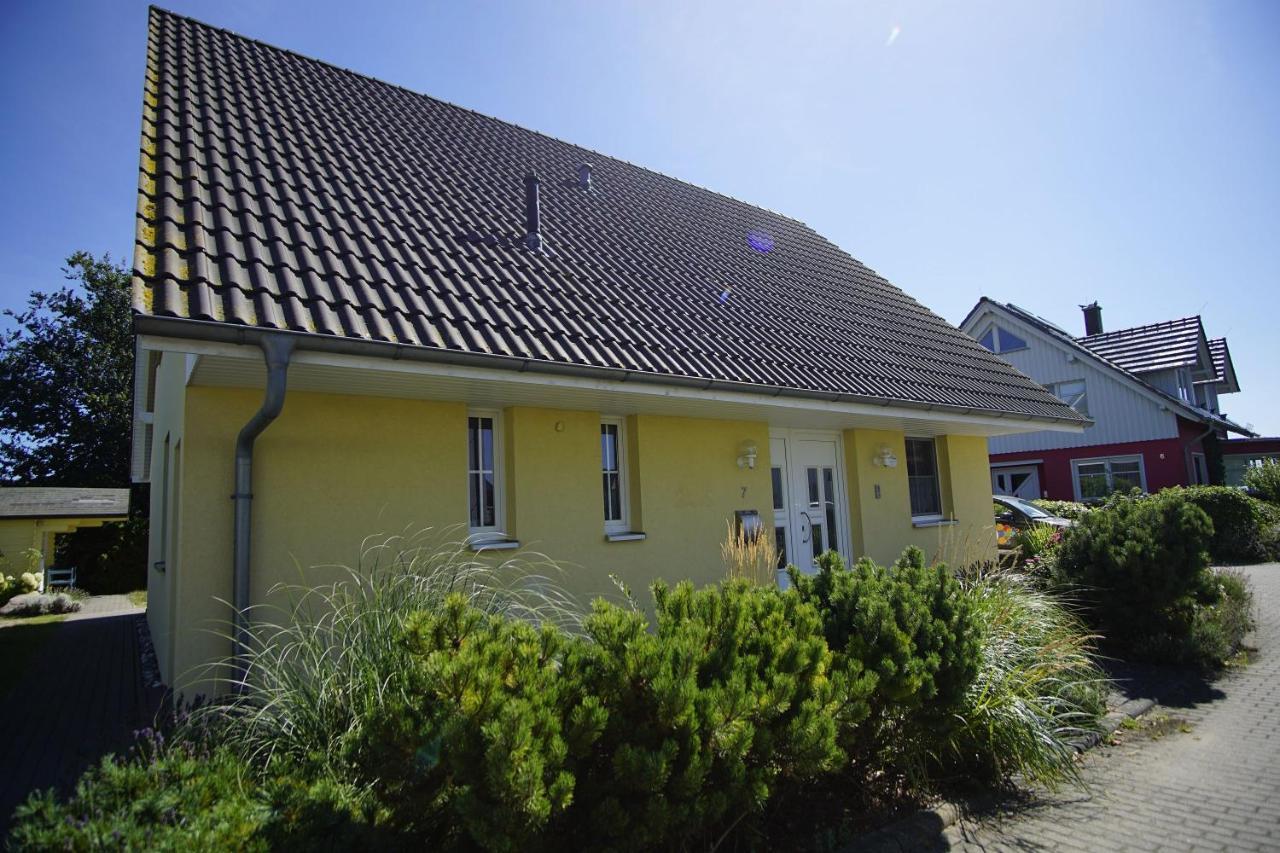 Nah Am Meer, Ruhige Lage, Gratis Nutzung Vom Ahoi Erlebnisbad Und Sauna In Sellin - Haus Inselblick Fewo 01 ゲーレン エクステリア 写真
