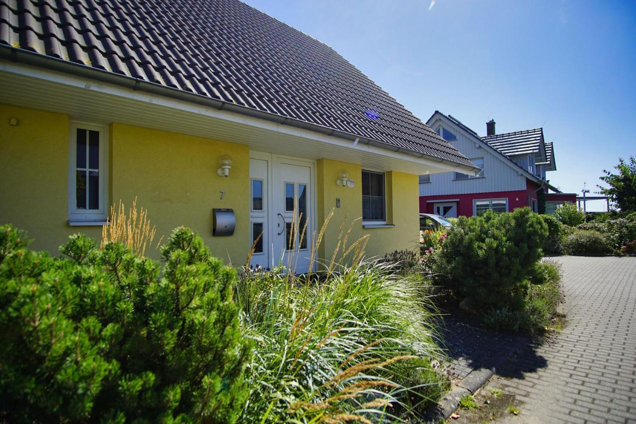 Nah Am Meer, Ruhige Lage, Gratis Nutzung Vom Ahoi Erlebnisbad Und Sauna In Sellin - Haus Inselblick Fewo 01 ゲーレン エクステリア 写真
